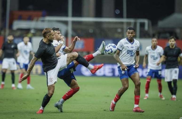 504079132-bahia-x-corinthians-6-610×4005392100768825759930