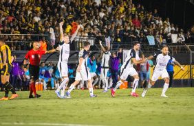 jogadores_do_corinthians_comemorando_gol_mpde7398732848194537932