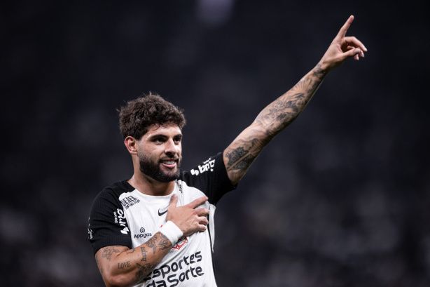 yuri-alberto-celebrando-tento-anotado-pelo-u77073327127811117722